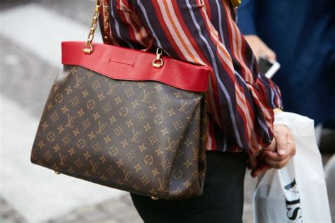 is louis vuitton cheaper in england|louis vuitton cheapest country.